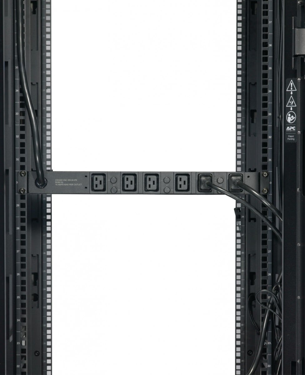APC APC Basic Rack PDU AP7526 unità di distribuzione dell'energia (PDU) 6 presa(e) AC 1U Nero - BATTERIE E ALIMENTATORI | TecnoCARE.net Sabaudia, Latina, Terracina, San Felice Circeo e Pontinia