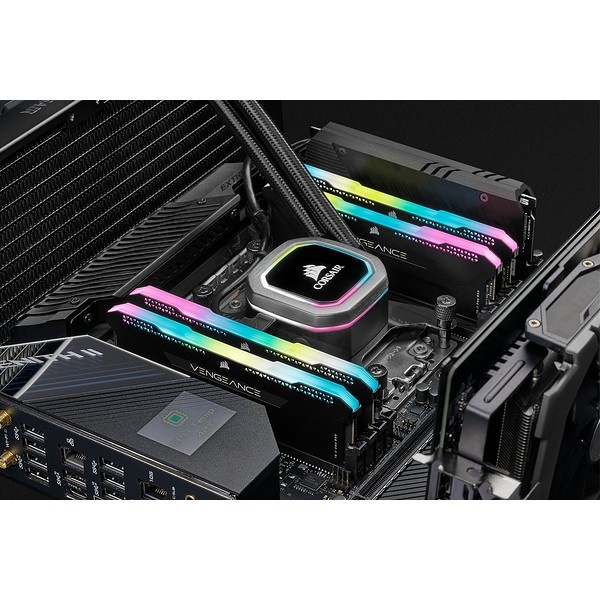 CORSAIR Modulo di memoria Corsair Vengeance RGB Pro 16 GB 2 x 8 GB DDR4 - COMPONENTI | TecnoCARE.net Sabaudia, Latina, Terracina, San Felice Circeo e Pontinia