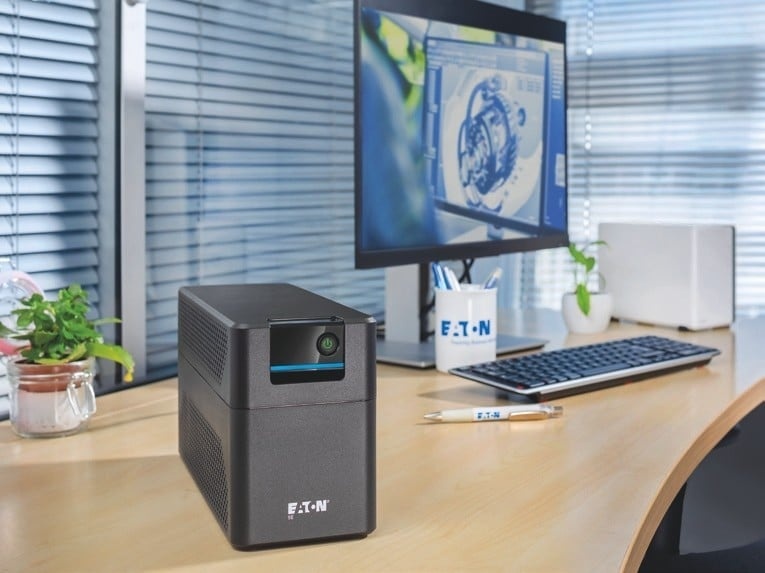 EATON Eaton 5E1200UF UPS Compatto Line-Interactive 1,2 kVA Nero - BATTERIE E ALIMENTATORI | TecnoCARE.net Sabaudia, Latina, Terracina, San Felice Circeo e Pontinia