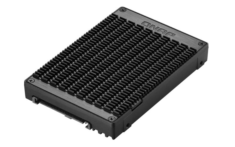 QNAP QNAP QDA-UMP4 contenitore di unità di archiviazione Box esterno SSD Nero 2.5" - COMPONENTI | TecnoCARE.net Sabaudia, Latina, Terracina, San Felice Circeo e Pontinia