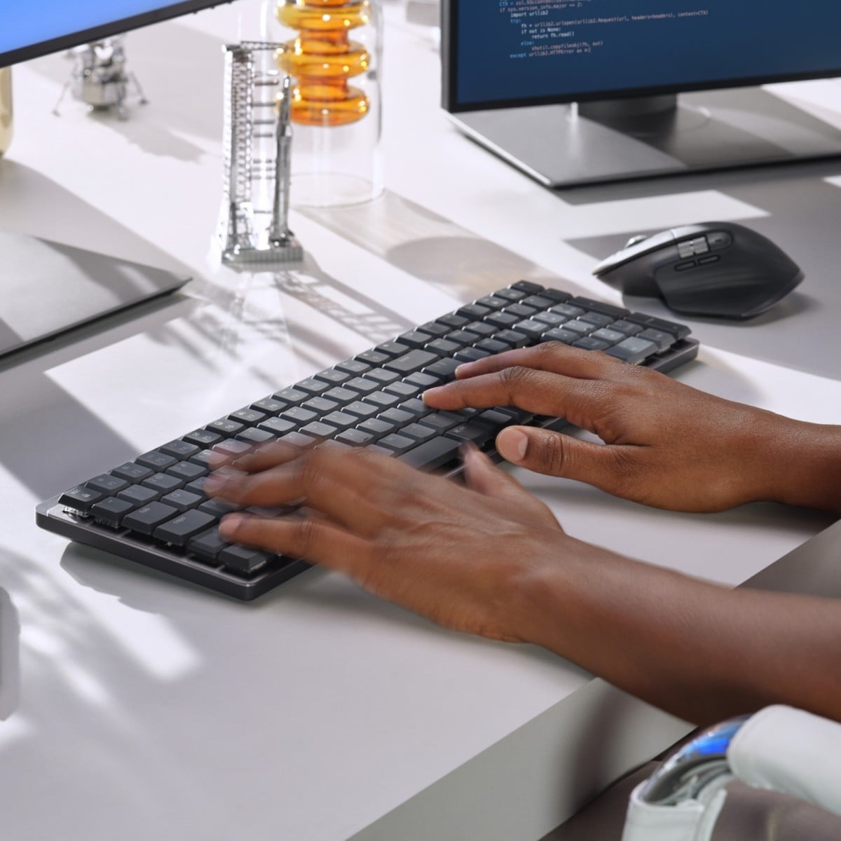 LOGITECH Logitech MX Mechanical tastiera Ufficio RF senza fili + Bluetooth QWERTY US International Grafite - TASTIERE E CONTROLLER | TecnoCARE.net Sabaudia, Latina, Terracina, San Felice Circeo e Pontinia