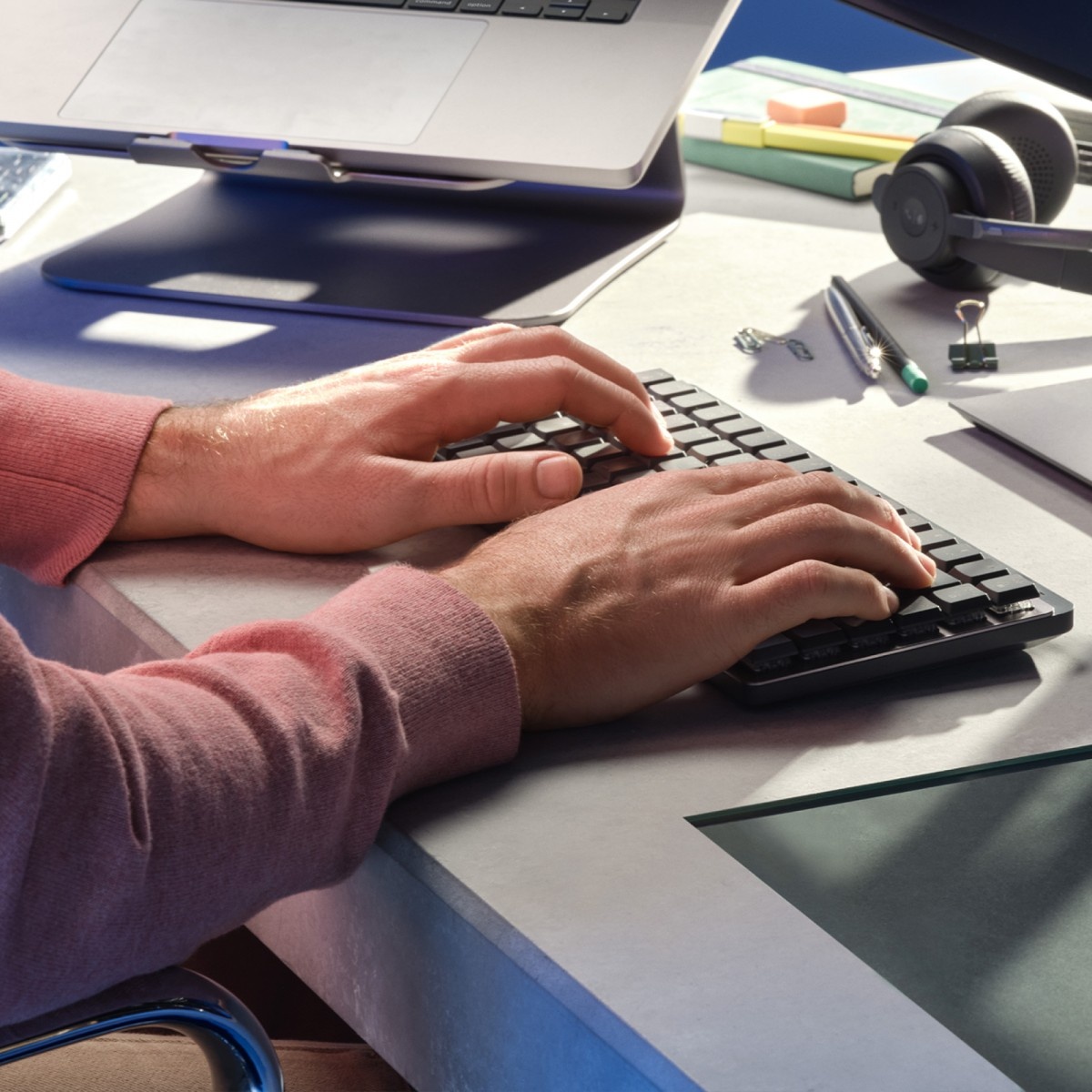 LOGITECH Logitech Master 920-010780 tastiera Ufficio RF senza fili + Bluetooth QWERTY US International Grafite - TASTIERE E CONTROLLER | TecnoCARE.net Sabaudia, Latina, Terracina, San Felice Circeo e Pontinia