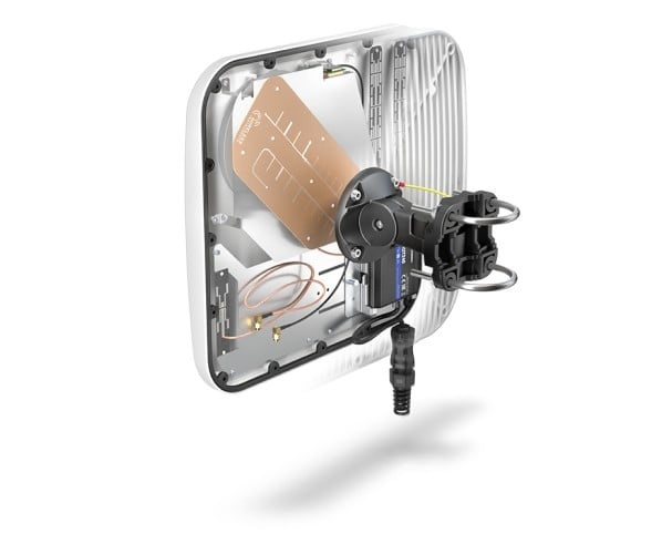 QUWIRELESS QuWireless QuMax XR All In antenna di rete Antenna direzionale PoE/LAN 7 dBi - RETI | TecnoCARE.net Sabaudia, Latina, Terracina, San Felice Circeo e Pontinia