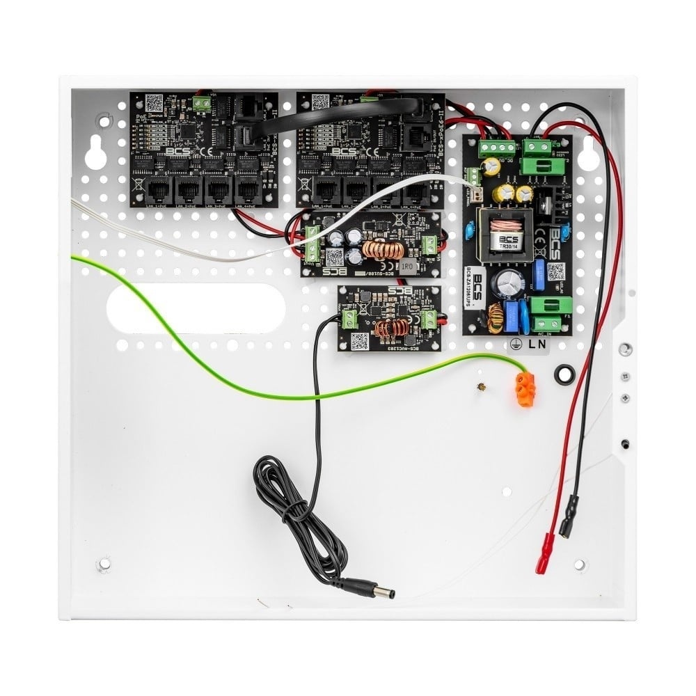 BCS BCS BCS-UPS/IP8/E-S Set di alimentazione di riserva per 9 ricevitori PoE in involucro interno - SICUREZZA | TecnoCARE.net Sabaudia, Latina, Terracina, San Felice Circeo e Pontinia